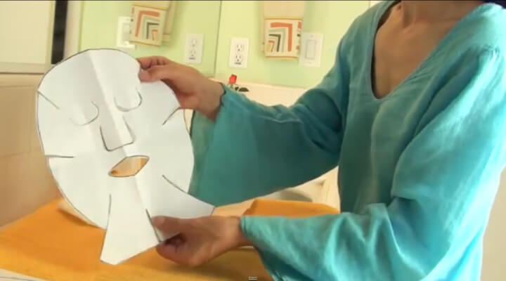 Easy DIY Face Mask To Make At Home In A Couple Of Minutes